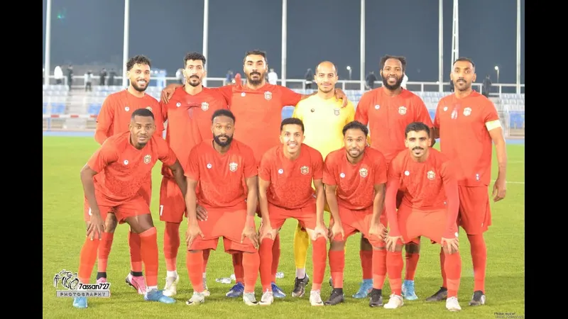 Cầu thủ Al Nairyah và Al Qous đối đầu gay cấn trên sân